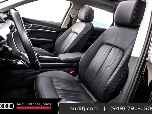 Used 2024 Audi Q8 e-tron Premium Plus w/ Premium Plus Package image 17