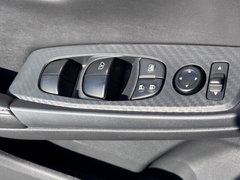 Used 2025 Nissan Sentra SV FWD image 20