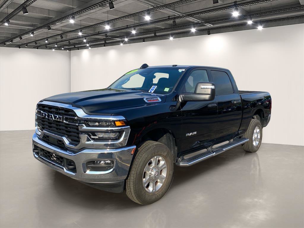 Used 2026 RAM 2500 Big Horn AWD/4WD image 3