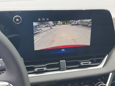 New 2026 Chevrolet Equinox LT w/ Convenience Package II image 25