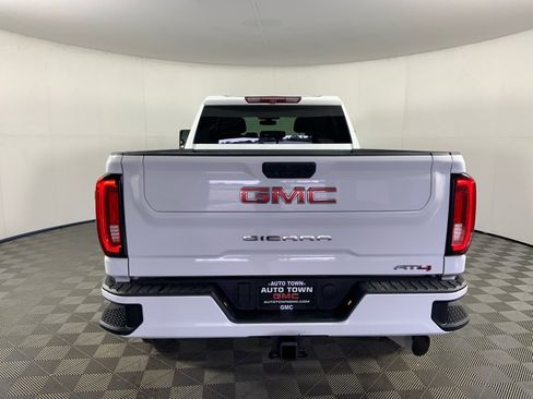 Used 2021 GMC Sierra 2500 AT4 w/ Gooseneck/5TH Wheel Package image 8