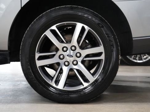 Used 2024 Ford Expedition Max Limited RWD image 26