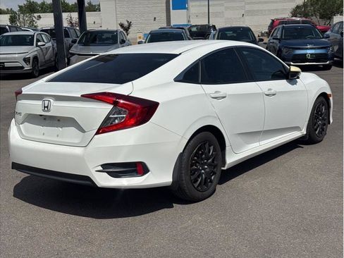 Used 2018 Honda Civic LX image 3