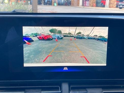 Used 2025 Chevrolet Trax ACTIV w/ Driver Confidence Package FWD image 25