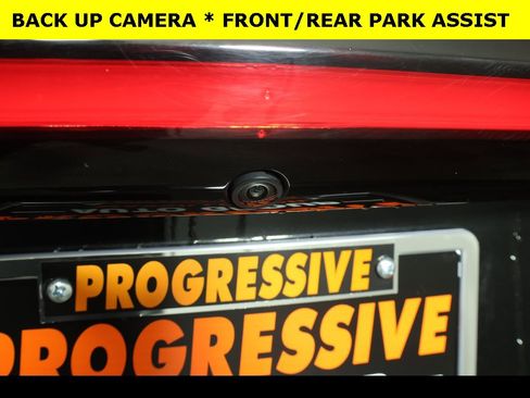 Used 2022 Chrysler Pacifica Touring-L image 12