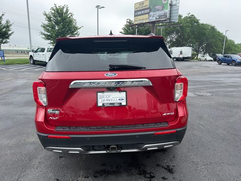 Used 2022 Ford Explorer XLT w/ Equipment Group 202A AWD/4WD image 7