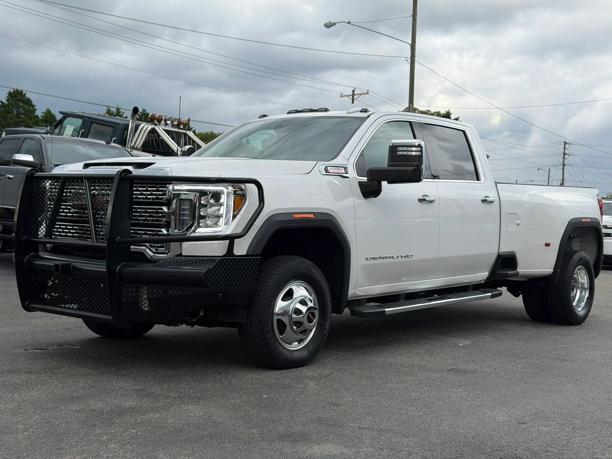 Used 2021 GMC Sierra 3500 Denali w/ Denali Ultimate Package AWD/4WD image 10