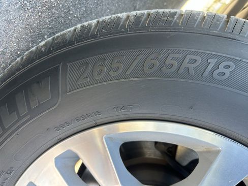 Used 2018 Chevrolet Tahoe LS w/ Enhanced Driver Alert Package image 10