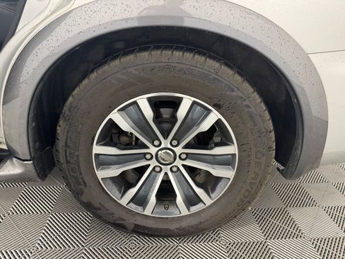 Used 2020 Nissan Armada SL w/ Premium Package RWD image 14