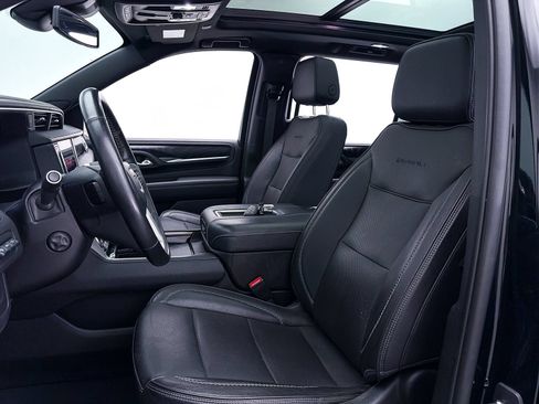 Used 2023 GMC Yukon XL Denali AWD/4WD image 19