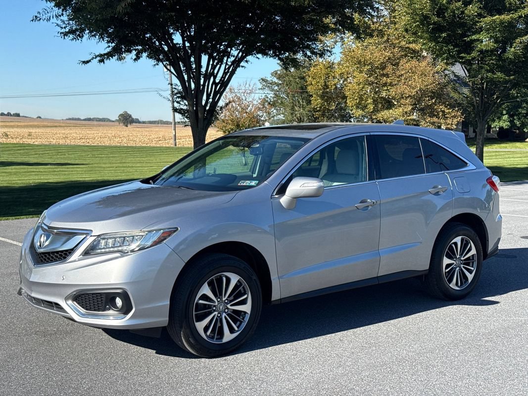 Used 2017 Acura RDX w/ Advance Package AWD/4WD image 4