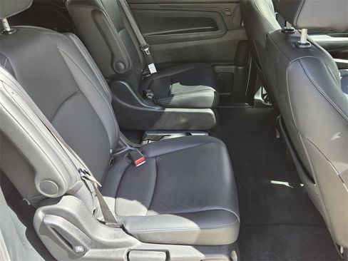 Certified 2023 Honda Odyssey EX-L image 16