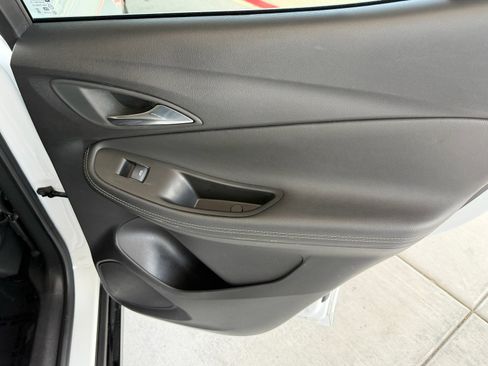 Used 2024 Buick Encore GX Sport Touring image 21