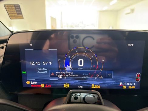 New 2026 Chevrolet Traverse RS w/ LPO, Floor Liner Package FWD image 17