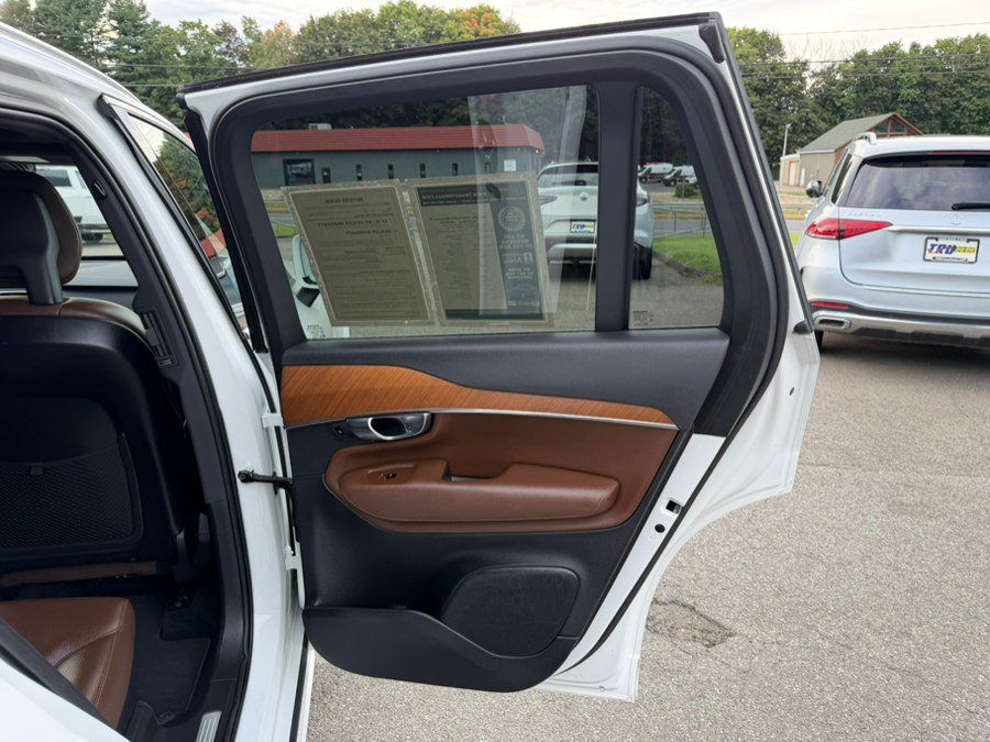Used 2021 Volvo XC90 T6 Momentum w/ Advanced Package AWD/4WD image 22