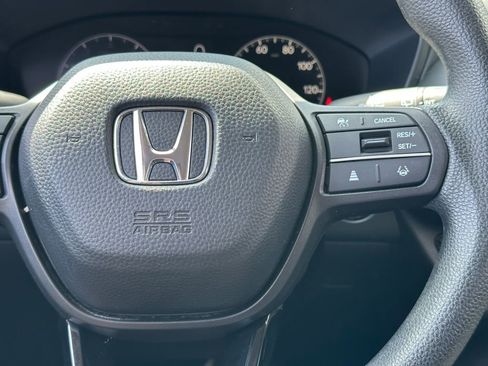 Used 2024 Honda HR-V LX image 20