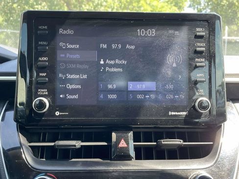 Used 2022 Toyota Corolla LE FWD image 29