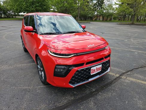 Used 2022 Kia Soul Turbo FWD image 8