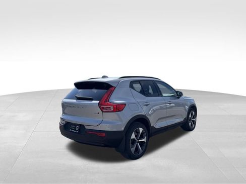 Certified 2023 Volvo XC40 B5 Plus w/ Driver Assist Package AWD/4WD image 36