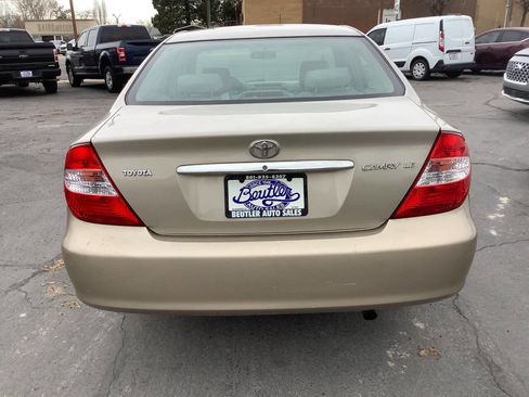 Used 2004 Toyota Camry LE image 11