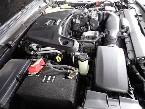Used 2020 Jeep Wrangler Sport AWD/4WD image 14