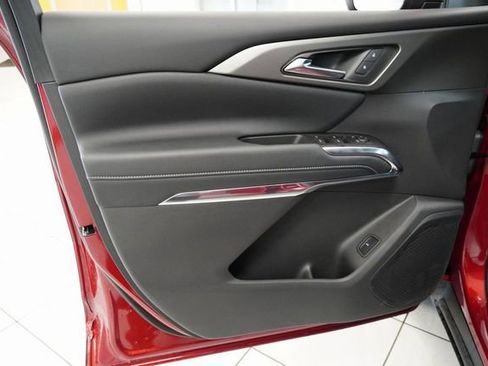 New 2025 Chevrolet Traverse LT w/ Driver Confidence Package image 4