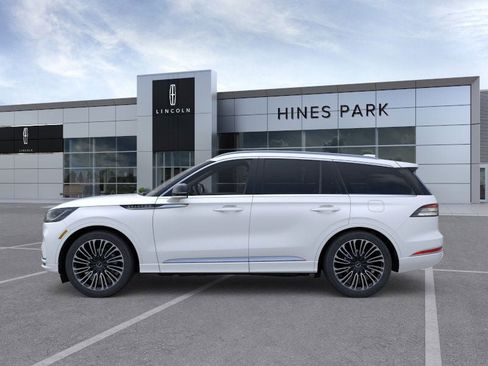 New 2026 Lincoln Aviator Black Label w/ Dynamic Handling Package image 3