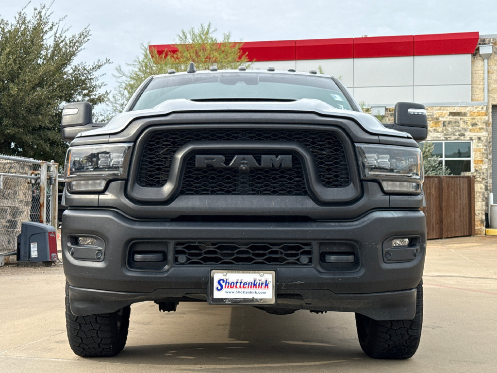 Used 2021 RAM 2500 Laramie w/ Night Edition AWD/4WD image 2