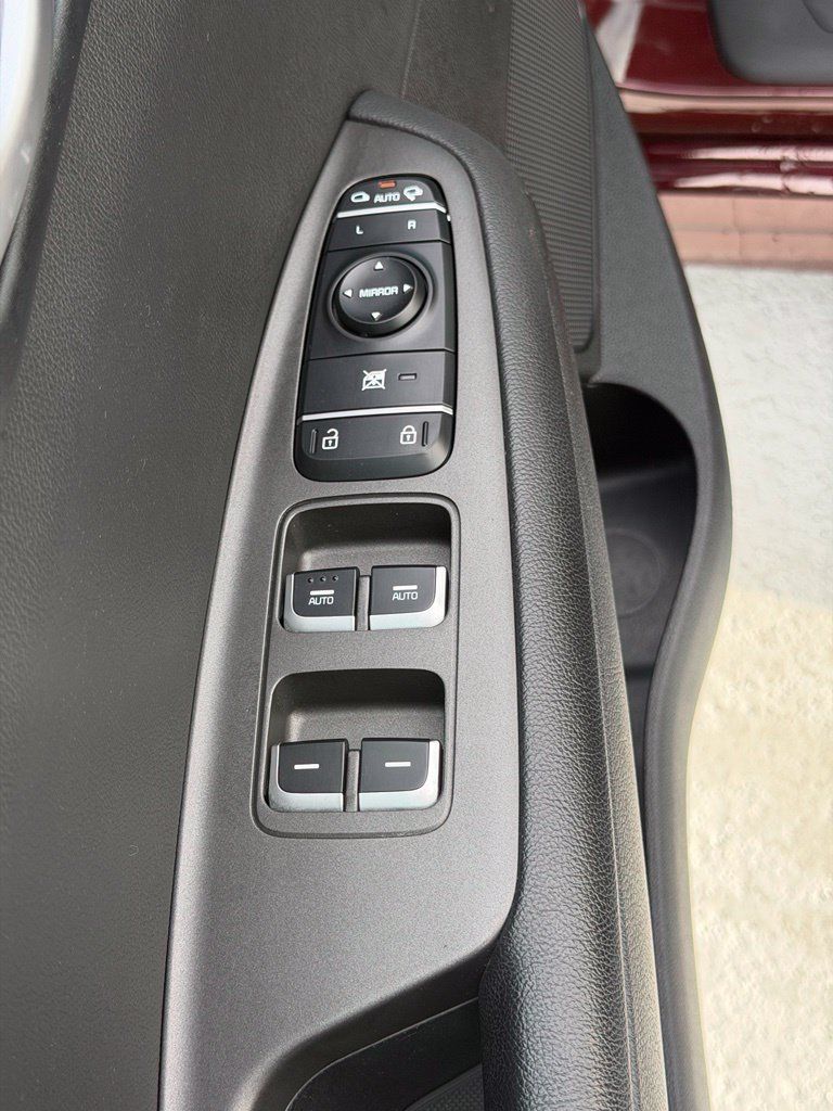 Used 2017 Kia Optima LX w/ Convenience Package FWD image 18