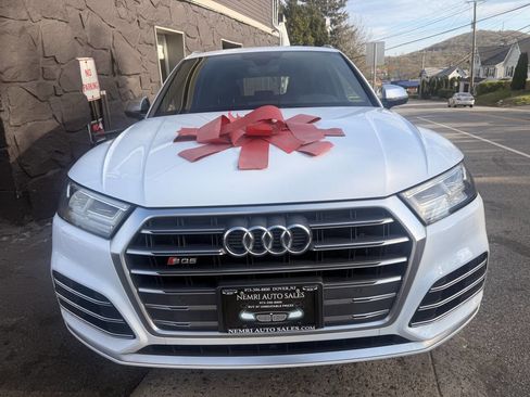 Used 2018 Audi SQ5 Premium Plus w/ Navigation Package image 3