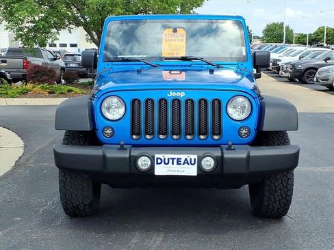 Used 2015 Jeep Wrangler Unlimited Sport w/ Quick Order Package 24S AWD/4WD image 2