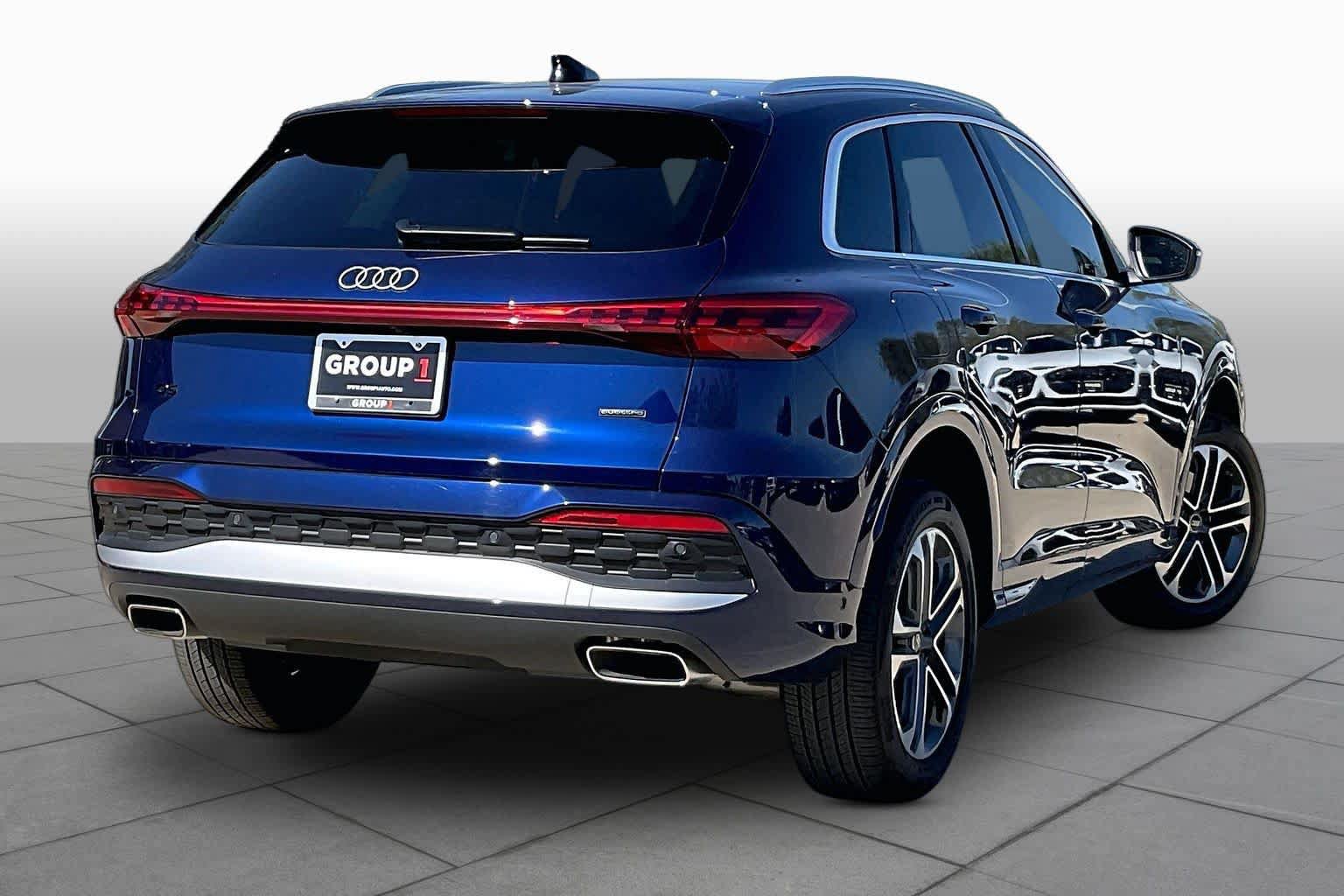 Used 2025 Audi Q5 Premium w/ Convenience Package AWD/4WD image 13