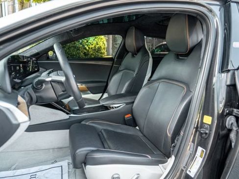 Used 2023 Lucid Air Touring AWD/4WD image 41