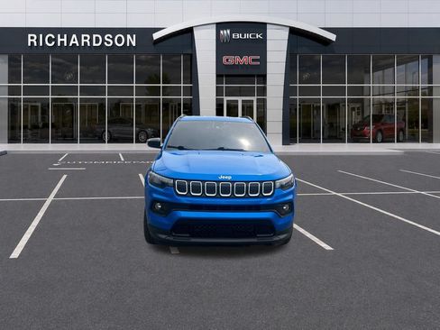 Used 2022 Jeep Compass Latitude AWD/4WD image 8