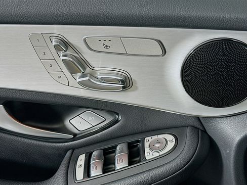 Used 2022 Mercedes-Benz GLC 300 GLC 300 w/ Premium Package Lite image 15