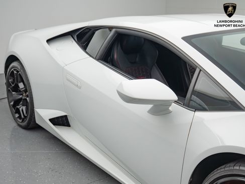Used 2017 Lamborghini Huracan LP 580-2 image 4
