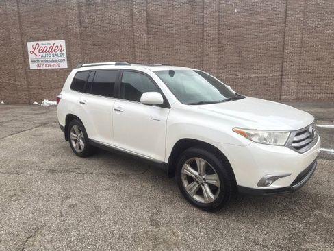 Used 2013 Toyota Highlander Limited image 7
