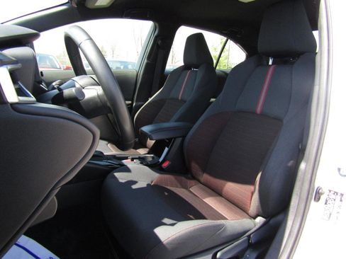 Used 2023 Toyota Corolla SE image 12