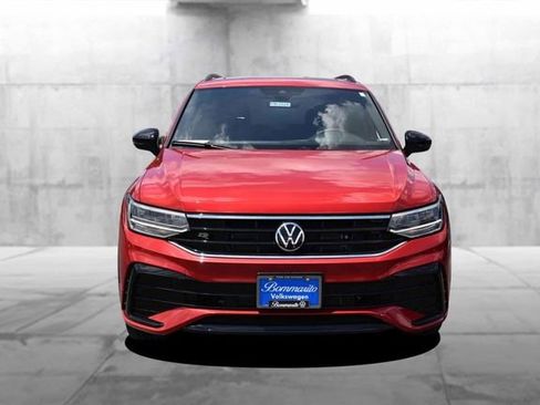 Certified 2024 Volkswagen Tiguan SE R-Line AWD/4WD image 4