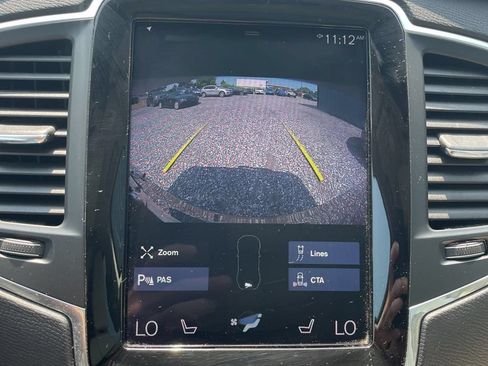 Used 2019 Volvo XC90 T5 Momentum w/ Multimedia Package AWD/4WD image 10