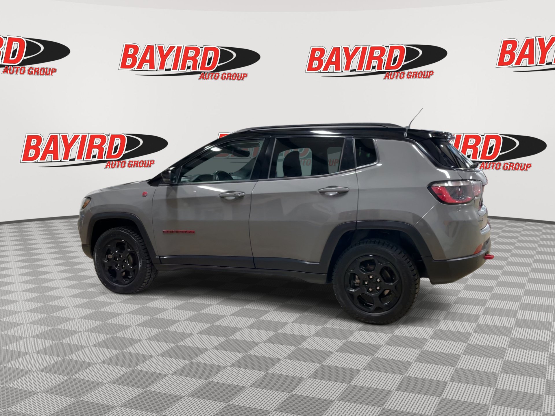Used 2024 Jeep Compass Trailhawk w/ Sun and Sound Group AWD/4WD image 6