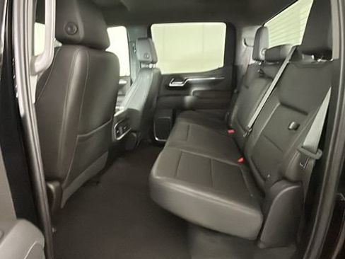 Used 2023 GMC Sierra 1500 SLT w/ SLT Convenience Package AWD/4WD image 26