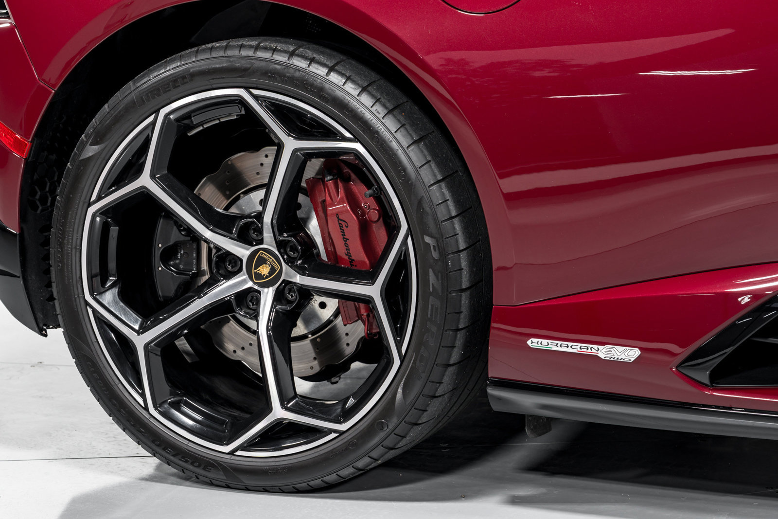 Used 2022 Lamborghini Huracan EVO RWD image 54