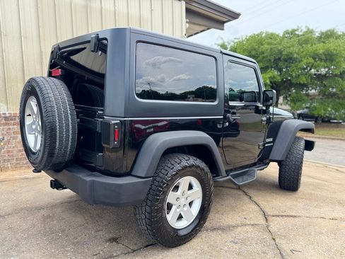 Used 2016 Jeep Wrangler Sport w/ Quick Order Package 24S AWD/4WD image 6