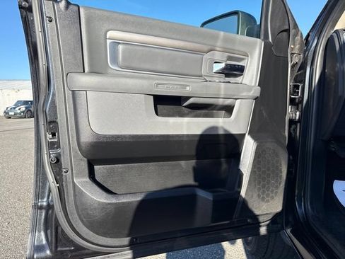 Used 2017 RAM 1500 Big Horn RWD image 22