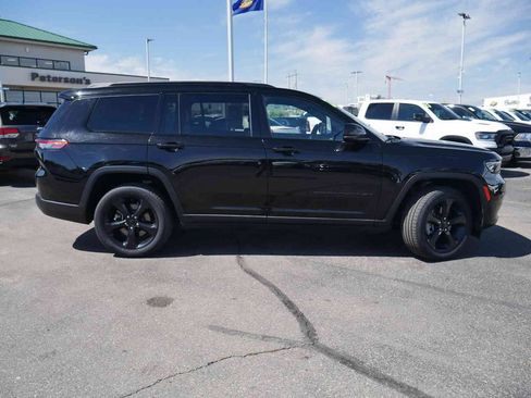 Certified 2023 Jeep Grand Cherokee L Laredo AWD/4WD image 20