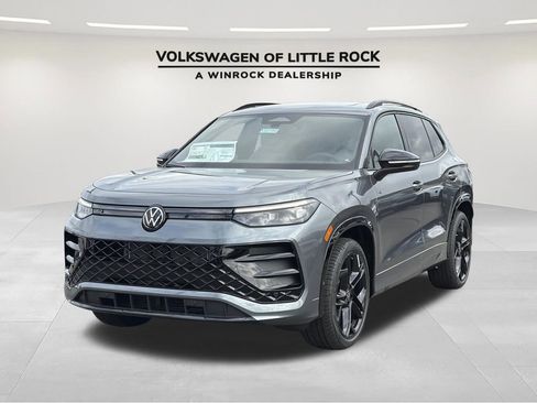 New 2026 Volkswagen Tiguan SE R-Line FWD image 1