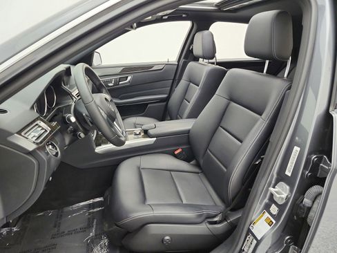 Used 2016 Mercedes-Benz E 350 Sedan image 10