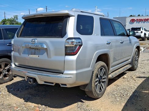 Used 2024 Toyota 4Runner Limited AWD/4WD image 4