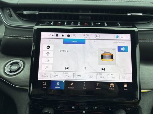 Used 2023 Jeep Grand Cherokee Overland image 34